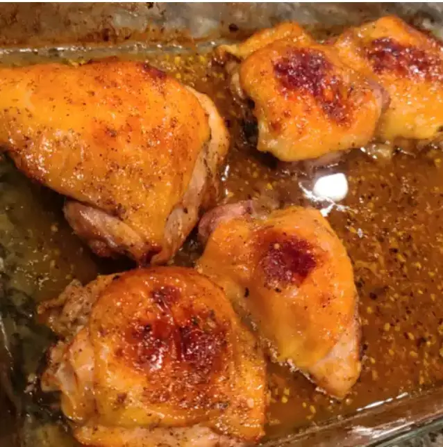 GARLIC BROWN SUGAR CHICKEN THIGHS