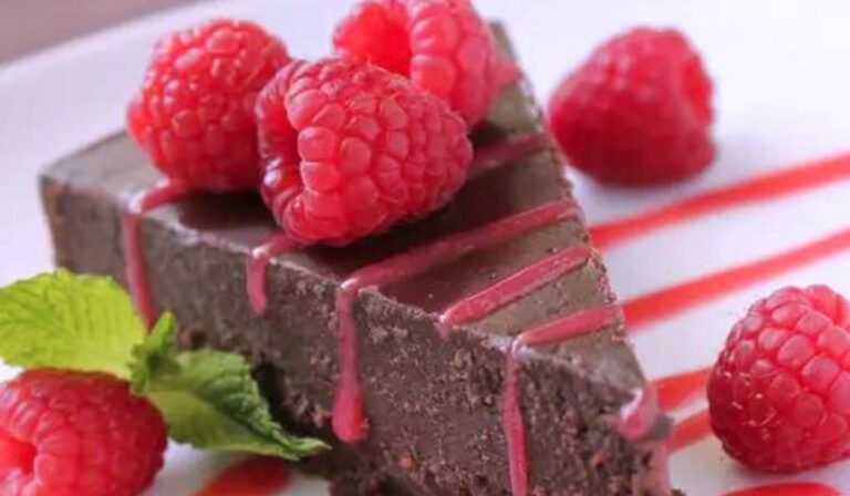 Flourless Chocolate Cake: A Decadent Delight