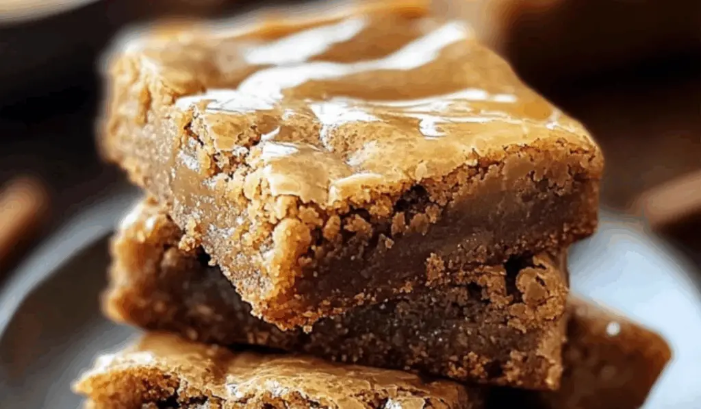 Gooey Maple Cinnamon Blondies: A Warm and Chewy Dessert for All Occasions